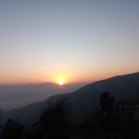 Unique Point Home Stay Nagarkot Zewnętrze zdjęcie